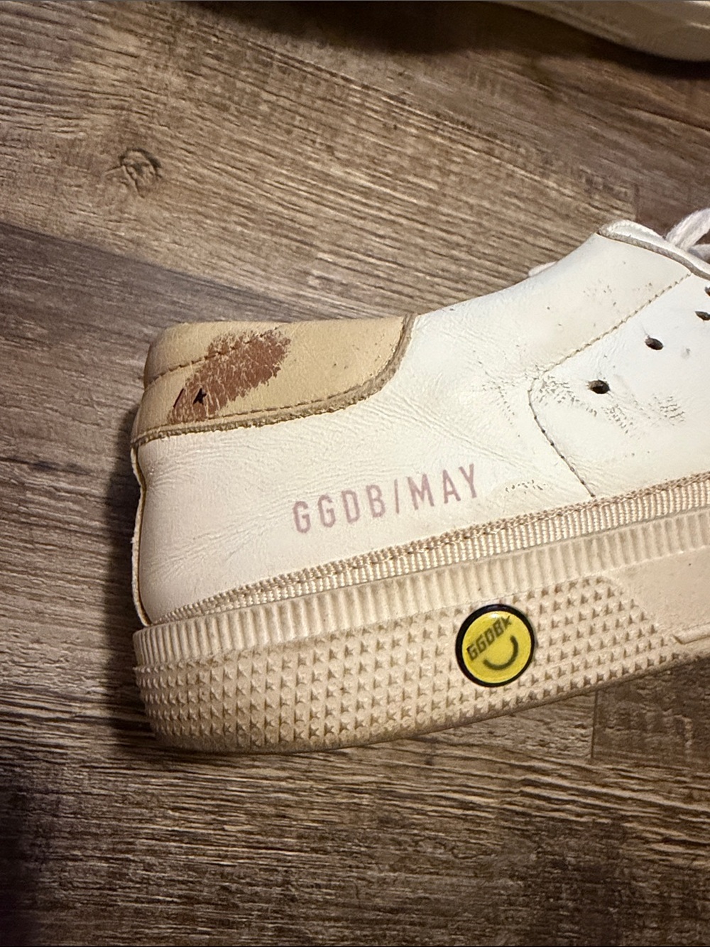 Cream Leather Low-Top Sneakers with Leopard Star Accent - Picture 3 of 8